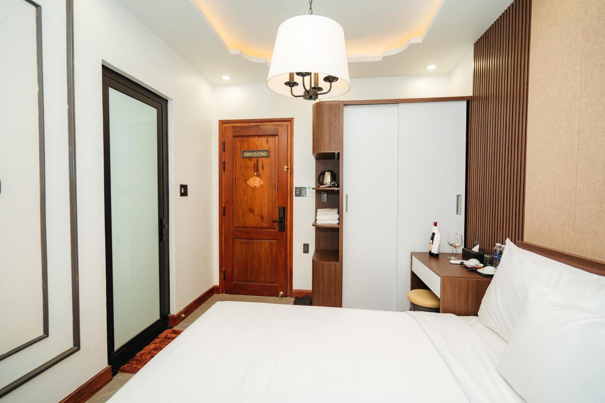 Sala Hotel Hue Exterior photo